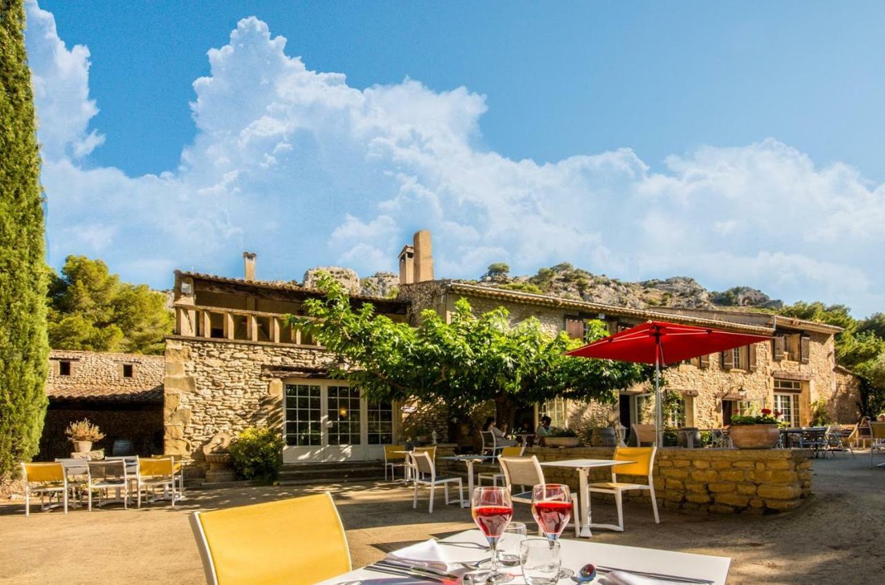 Best Western Domaine De Roquerousse Salon-de-Provence Exteriör bild