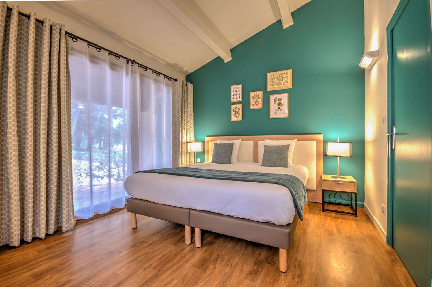 Best Western Domaine De Roquerousse Salon-de-Provence Exteriör bild